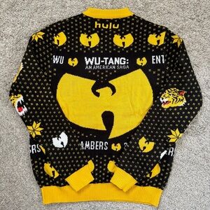 🔴 Wu-Tang Sweater Size Medium Hulu x WuTang Collab Xmas Christmas Method Man